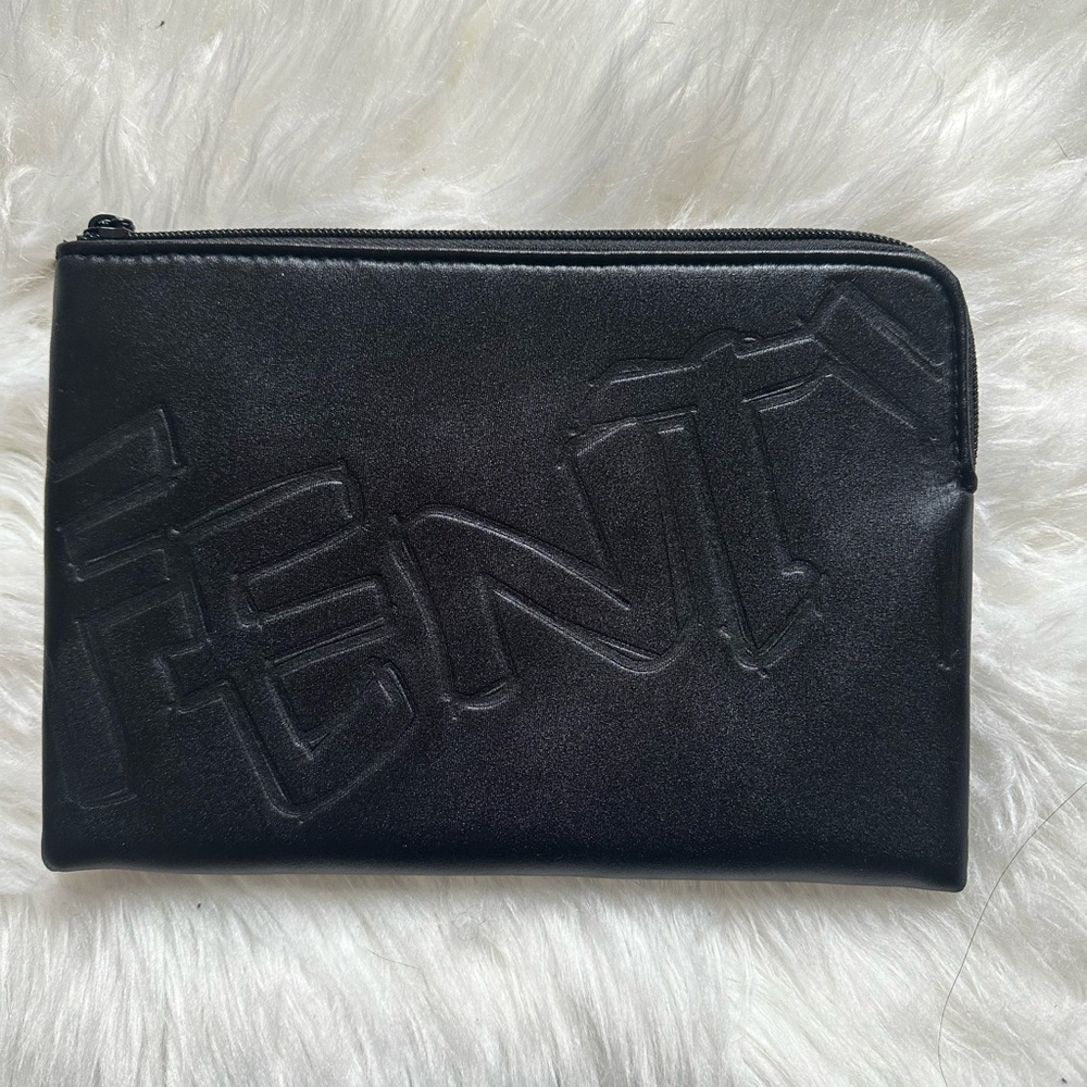 ORIGINAL FENTY BEAUTY MAKEUP POUCH🩷 NEVER USED!!